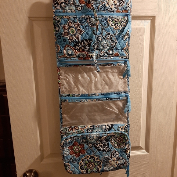 Vera bradley travel toiletry holder - Picture 5 of 5